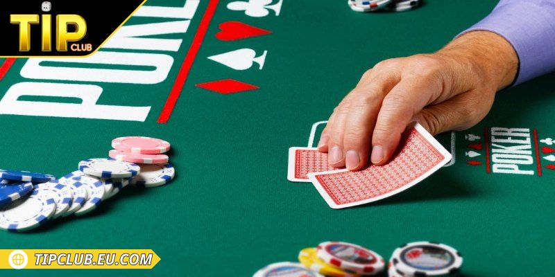 Poker Tipclub - Rèn Kỹ Năng Qua Luyện Tập Thường Xuyên 2 Luật chơi và vòng cược trong Poker Tipclub